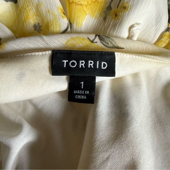 Torrid Yellow Floral Off-Shoulder Wrap Blouse 1X - Picture 3 of 8
